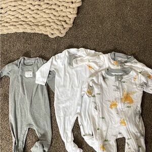 Burt’s bees baby pajamas 0-3 and 3-6 months